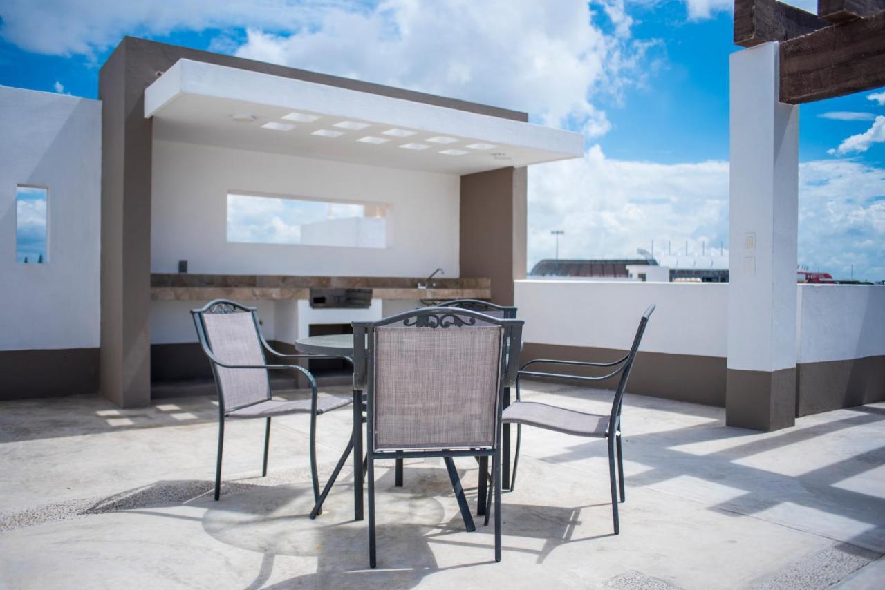 Apartment La *